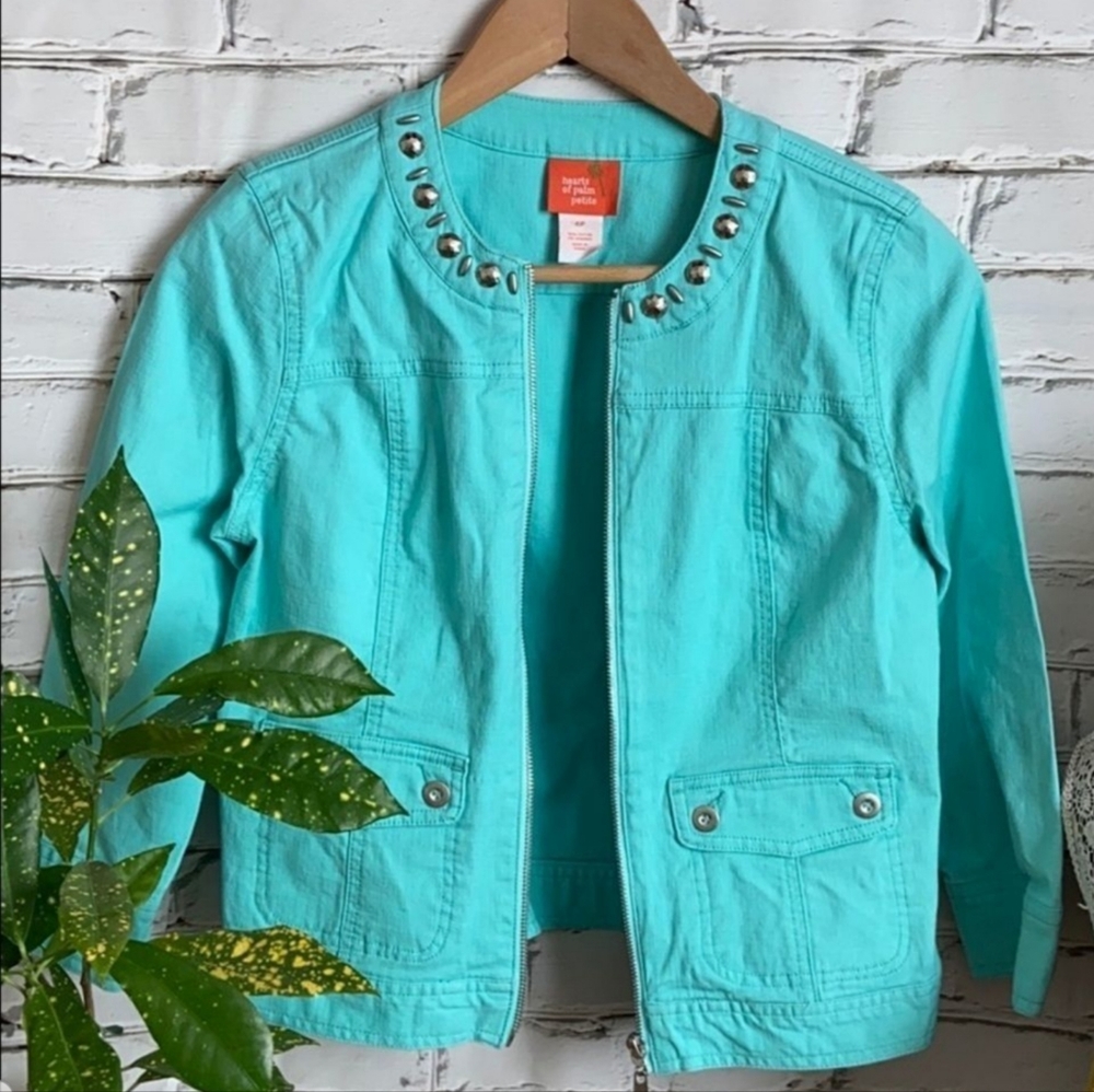 NWOT 🚨HOST PICK🚨 TURQUOISE DENIM JACKET WITH SILVER STUDS - SIZE 4